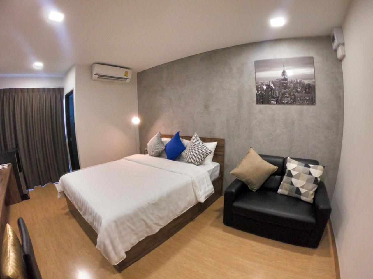 Tata House Aparthotel Bangkok Luaran gambar