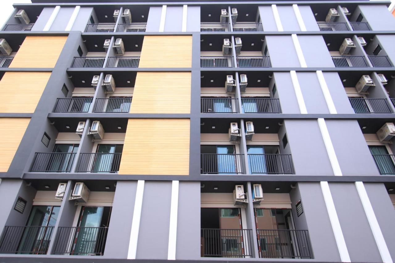 Tata House Aparthotel Bangkok Luaran gambar