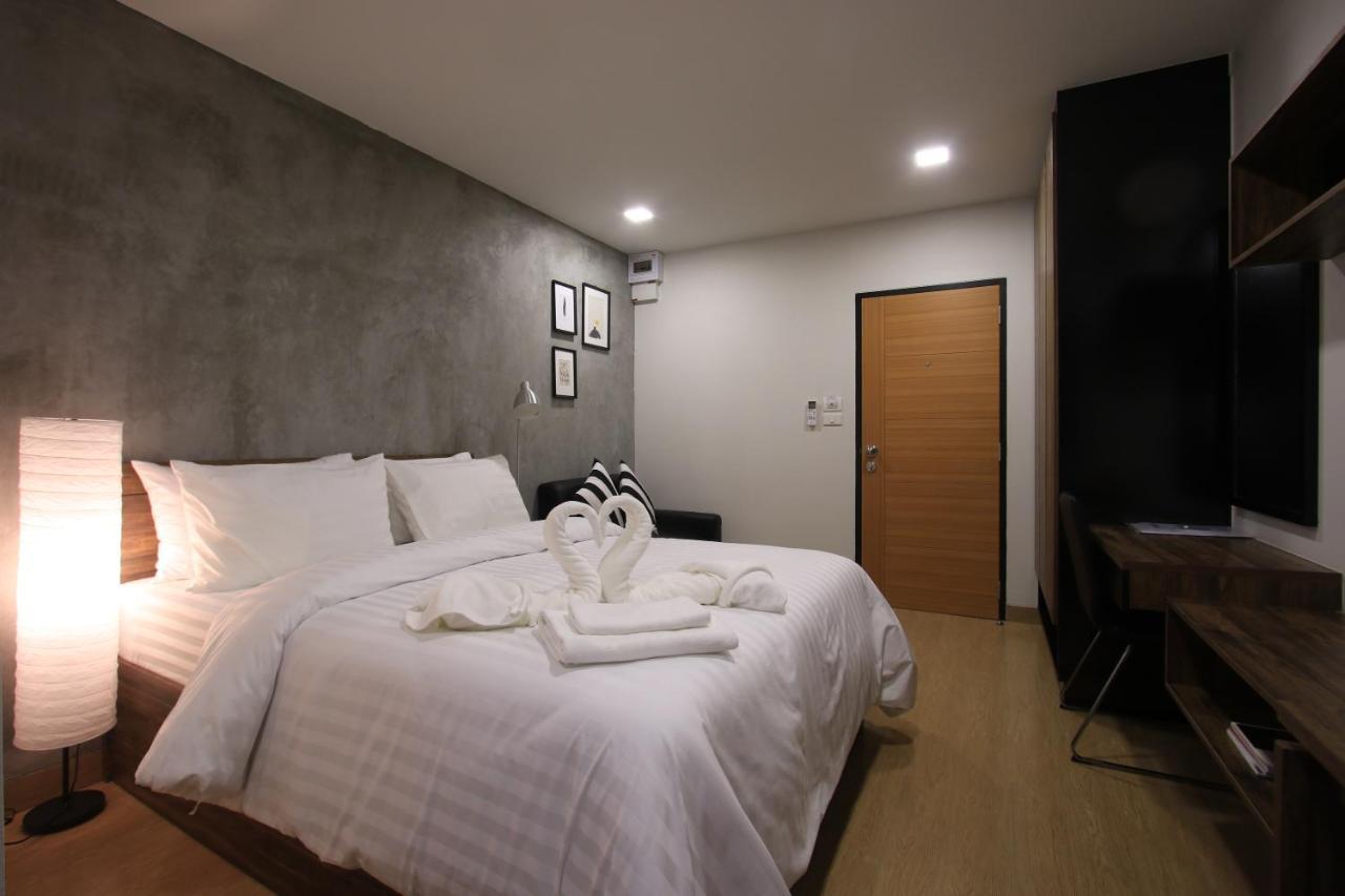 Tata House Aparthotel Bangkok Luaran gambar